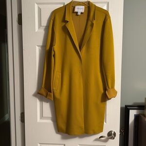 Carolina Belle Montreal -Gold/yellow coat. XL lightweight w sleek styling! NWOT